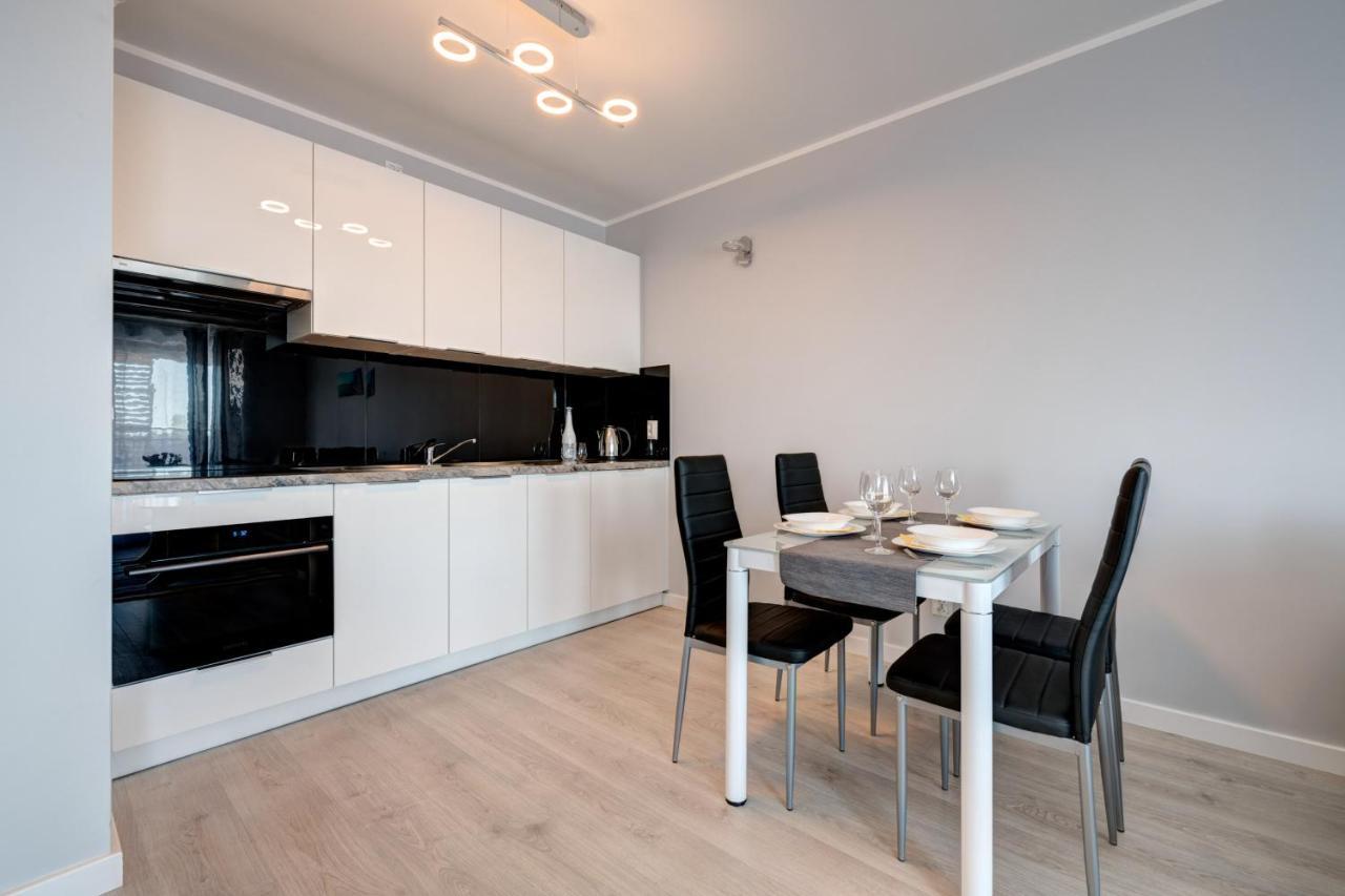 Live & Travel Apartments - Waterlane Island غدانسك المظهر الخارجي الصورة